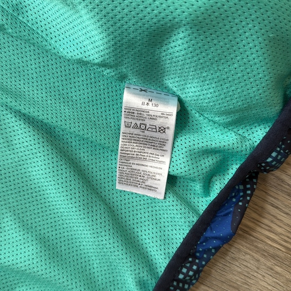 Gap Fit windbreaker Jacket size Medium wore twice (H16) - Picture 6 of 10